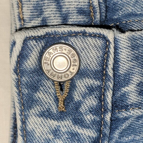Tommy Hilfigre Jean Skirt | Size 6 - Picture 3 of 5